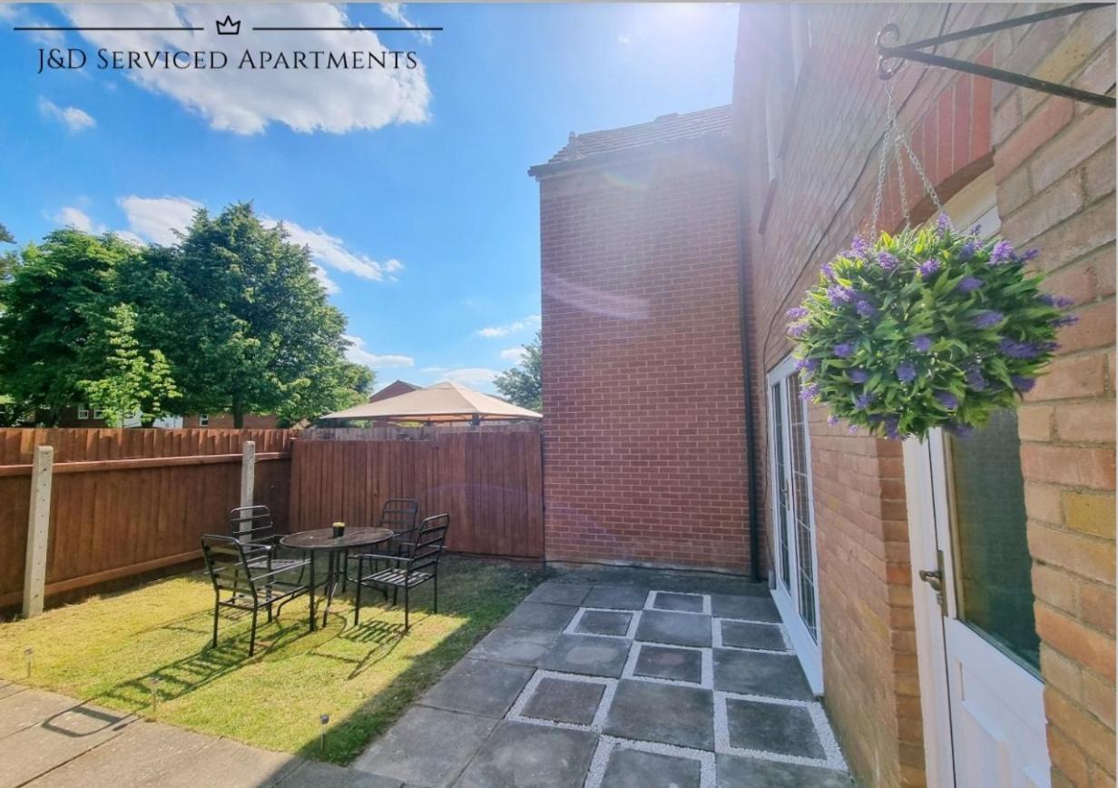 Сasa de vacaciones Comfortable 4-bed House With 3 Bathrooms, Free Parking! *